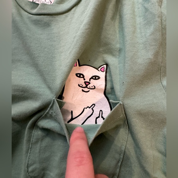 RipNDip cat tee with middle finger under pocket - Picture 2 of 3